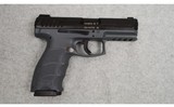 Heckler & Koch ~ VP9 ~ 9 MM - 2 of 5