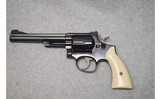 Smith & Wesson ~ 19 - 4 ~ .357 Magnum - 2 of 8