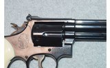 Smith & Wesson ~ 19 - 4 ~ .357 Magnum - 5 of 8