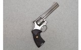 Smith & Wesson ~ 686 ~ .357 Magnum - 1 of 7