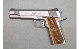 Kimber ~ Stainless Raptor ~ .45 Auto - 2 of 7