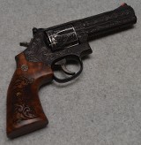 Smith & Wesson ~ 686-6 Engraved ~ - 1 of 1