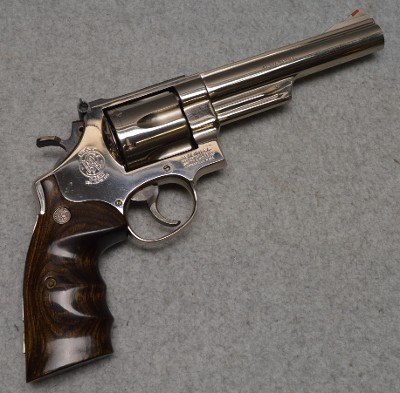 SMITH & WESSON ~ MODEL 571 ~ .41 MAGNUM