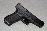 Glock ~ 17 GEN 5 (LE Trade in) ~ 9mm Luger - 1 of 5