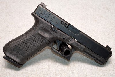 Glock ~ 17M FBI Contract ~ 9mm Luger