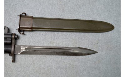 Winchester ~ U.S. Rifle M1 Garand (mfg. May 1944) ~ .30M1 - Image 11 of 16