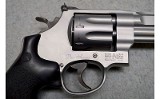 Smith & Wesson ~ 627 Pro Series ~ .357 Magnum - 4 of 9