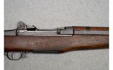 Springfield Armory ~ U.S. Rifle M1 Garand (mfg. October 1943) ~ .30M1 - 4 of 15