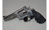 Smith & Wesson ~ 686-6 ~ .357 Magnum - 2 of 3