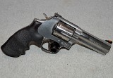 Smith & Wesson ~ 686-6 ~ .357 Magnum - 1 of 3