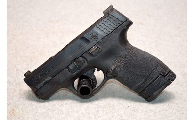 Smith & Wesson ~ M&P9 Shield M2.0 ~ 9mm Luger - Image 2 of 3