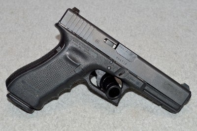 Glock ~ 22 Gen 4 ~ .40 S&W - Image 1 of 2
