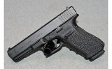 Glock ~ 21 Gen 4 ~ .45 Auto - Image 2 of 2