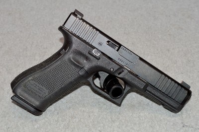 Glock ~ 17 Gen5 ~ 9mm Luger - Image 1 of 2