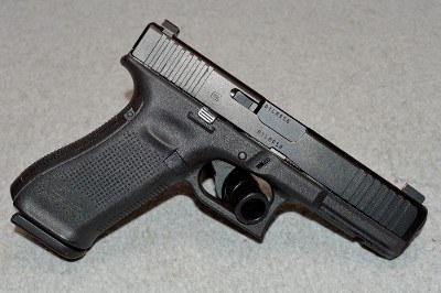 Glock ~ 17 Gen5 ~ 9mm Luger - Image 1 of 2