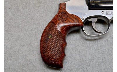 Smith & Wesson ~ 686-6 Plus Deluxe ~ .357 Magnum - Image 3 of 8