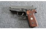 Sig Sauer P225 Classic - 3 of 4
