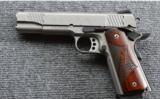 Smith & Wesson Engraved 1911 - 3 of 4