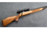 Weatherby Mark V Rifle - 1 of 9