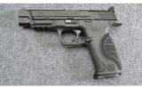 Smith & Wesson ~ M&P 40L 