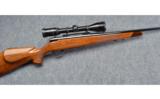 Weatherby ~ Mark V Deluxe ~ 7mm Wby. Mag. - 1 of 9