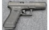 Glock 22 ~ .40 S&W - 1 of 4