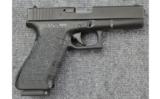 Glock ~ 17 Gen3 ~ 9mm - 1 of 2