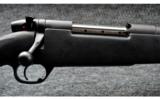 Weatherby ~ Mark V ~ .300 Wby Mag - 3 of 9