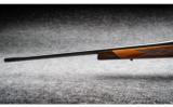 Weatherby ~ Mark V Deluxe ~ 300 Wby Mag - 7 of 9