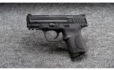 Smith & Wesson ~ M&P 40C ~ .40 S&W - 2 of 4