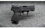 Smith & Wesson ~ M&P 40C ~ .40 S&W - 3 of 4