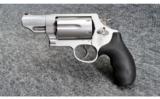 Smith & Wesson ~ Governor ~ 45 LC, 45 ACP, .410 Ga - 2 of 6