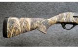 Winchester ~ SX4 Waterfowl Hunter ~ 12 Ga - 2 of 9