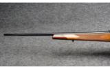 Weatherby ~ Mark V Deluxe ~ 7mm Wby Mag - 7 of 9
