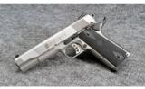 Smith & Wesson ~ SW1911 ~ .45 ACP - 1 of 7