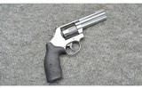 Smith & Wesson ~ 686-6 ~ .357 Magnum - 1 of 3