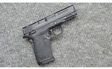 Smith & Wesson ~ M&P Shield EZ ~ 9 MM Luger - 1 of 3