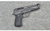 Beretta ~ 92FS ~ 9 MM Luger - 1 of 7