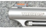Taurus ~ Judge ~ .45 Colt / 410 Gauge - 5 of 6