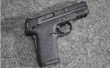 Smith & Wesson ~ M&P9 Shield EZ ~ 9 mm Luger - 1 of 3
