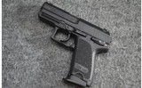 Heckler & Koch ~ USP Compact ~ .40 S&W - 2 of 3