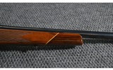 Weatherby ~ Mark V ~ .300 Weatherby Magnum - 4 of 11