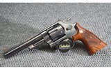Smith & Wesson ~ 29-2 ~ .44 Magnum - 1 of 3