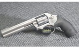 Smith & Wesson ~ 648-2 ~ .22 WMR