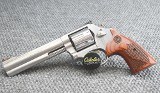 Smith & Wesson ~ Model 686-6 ~ .357 Magnum