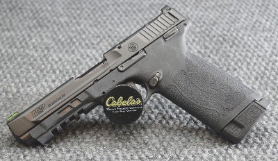 Smith & Wesson ~ M&P 22 Magnum ~ .22 WMR