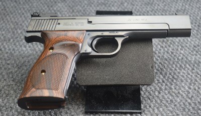 Smith & Wesson Model 41 ~ .22 Long Rifle - Image 1 of 3