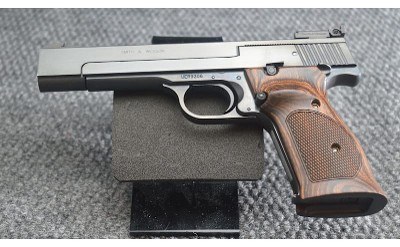 Smith & Wesson Model 41 ~ .22 Long Rifle - Image 2 of 3