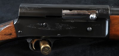 Browning A5 Light 12 Belgium Shotgun MFG in 1957 w/ INTERCHANGEABLE CHOKE TUBE - Image 4 of 15