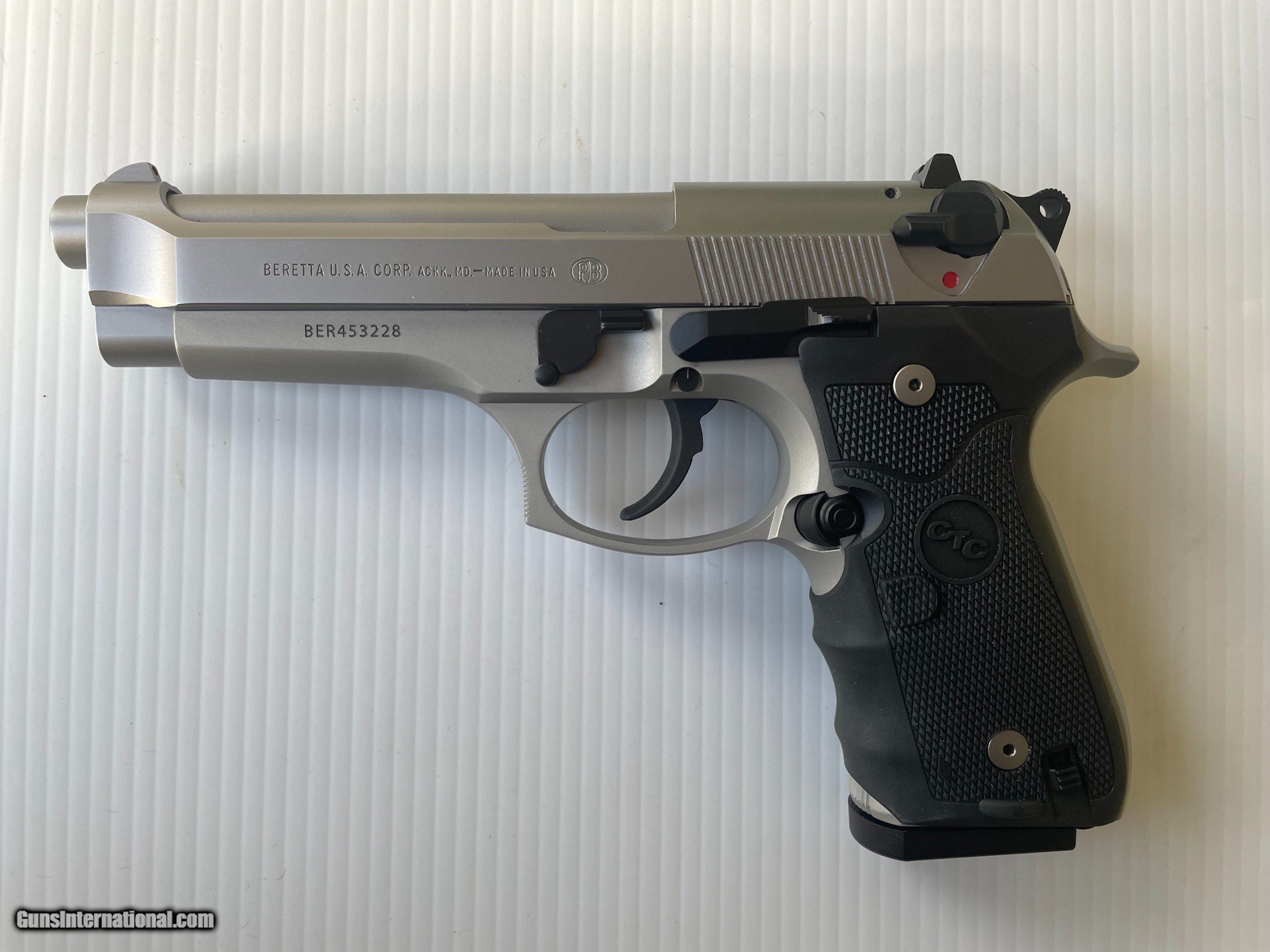 Beretta 92FS Inox Crimson Trace NEW!